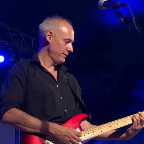Manu C., professeur de guitare